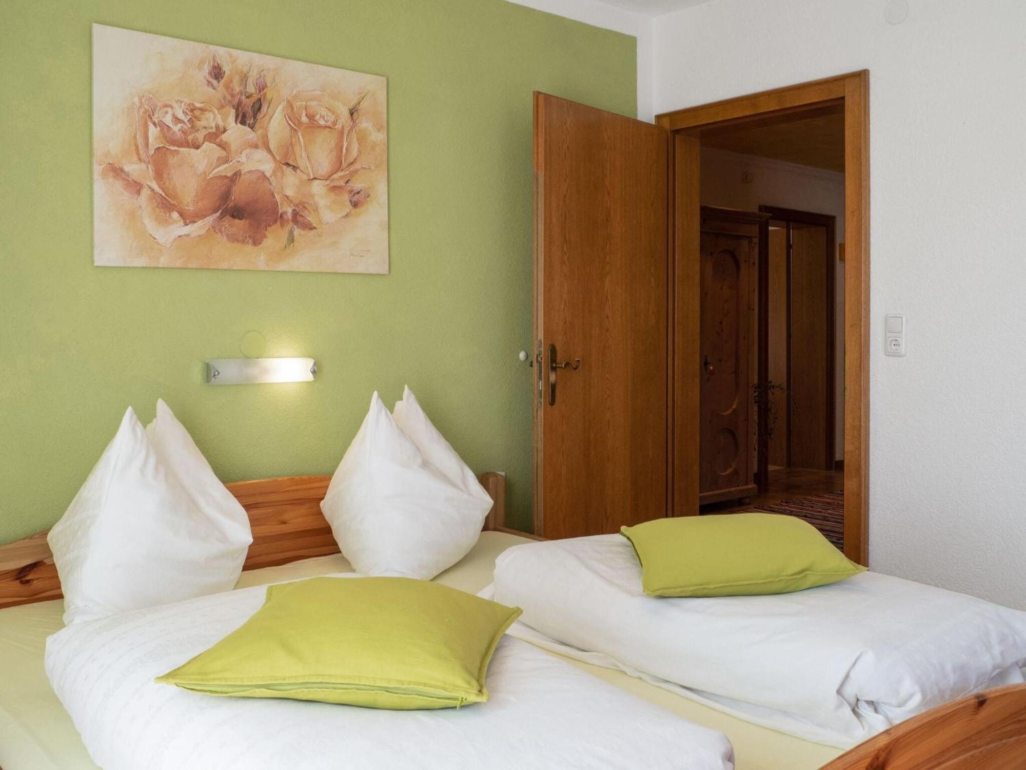 Lovely Apartment With Terrace In Fuegenberg Εξωτερικό φωτογραφία