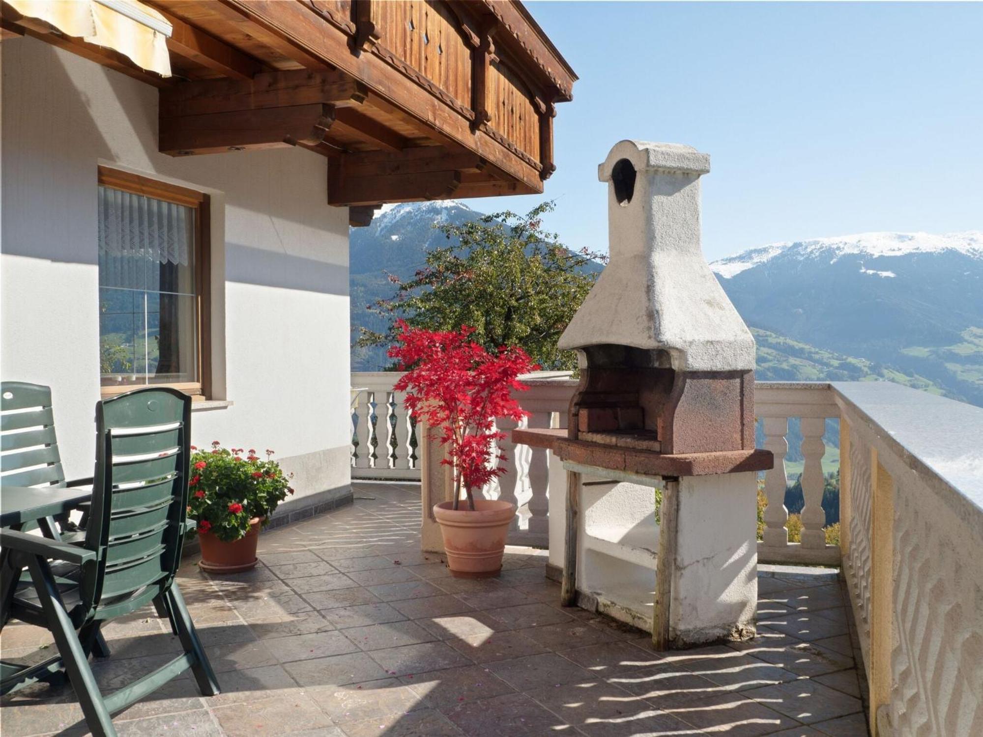 Lovely Apartment With Terrace In Fuegenberg Εξωτερικό φωτογραφία